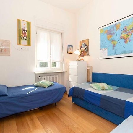 Charming Apartment With Parking! Торино Екстериор снимка