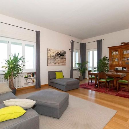Charming Apartment With Parking! Торино Екстериор снимка