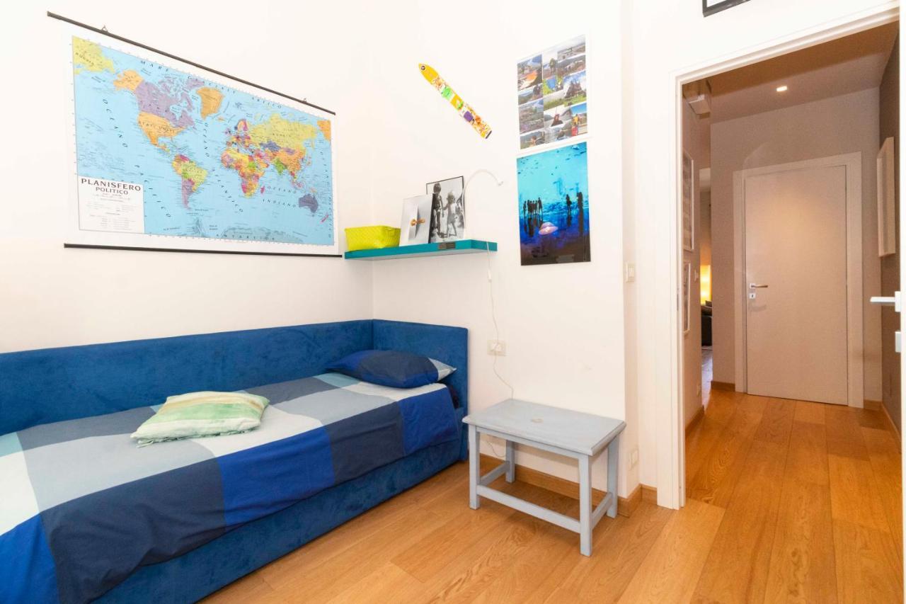 Charming Apartment With Parking! Торино Екстериор снимка