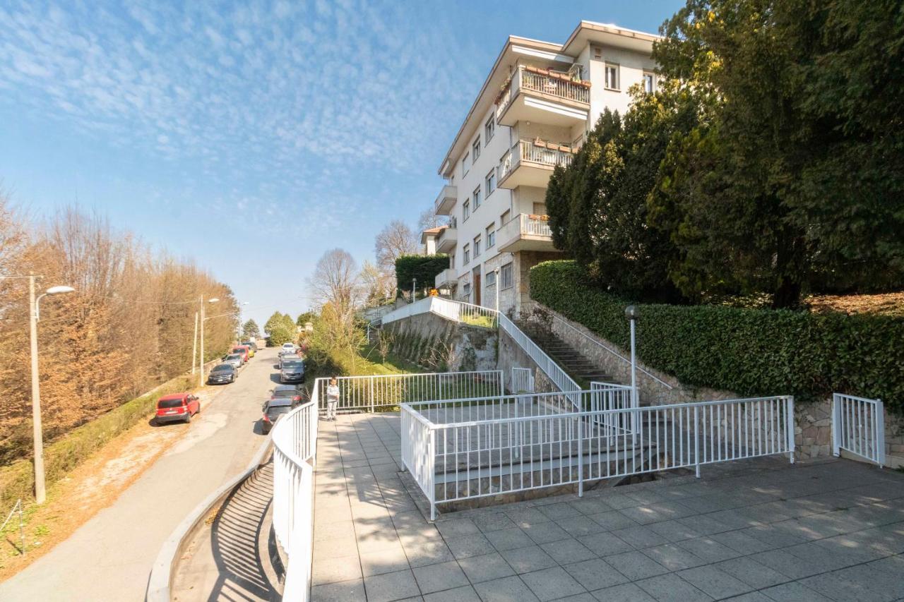 Charming Apartment With Parking! Торино Екстериор снимка