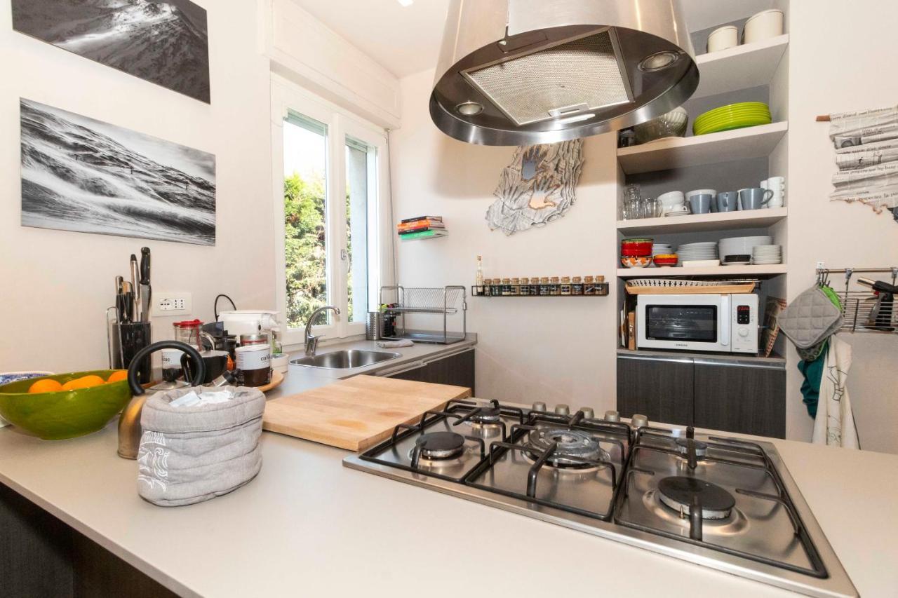 Charming Apartment With Parking! Торино Екстериор снимка
