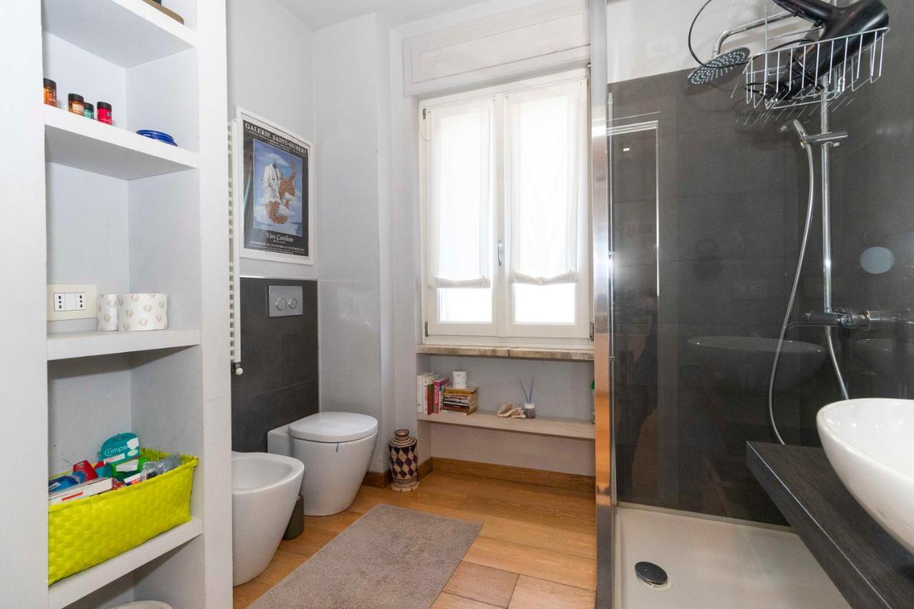 Charming Apartment With Parking! Торино Екстериор снимка