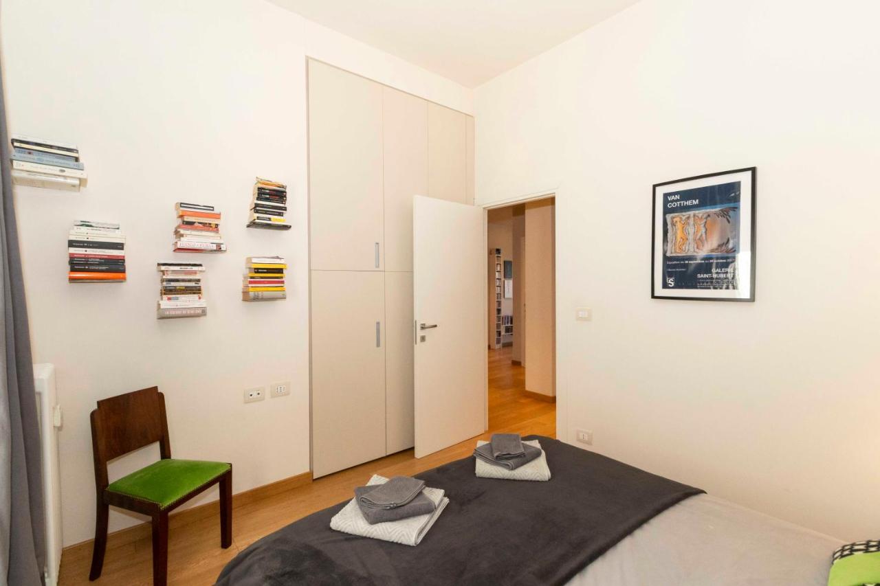 Charming Apartment With Parking! Торино Екстериор снимка