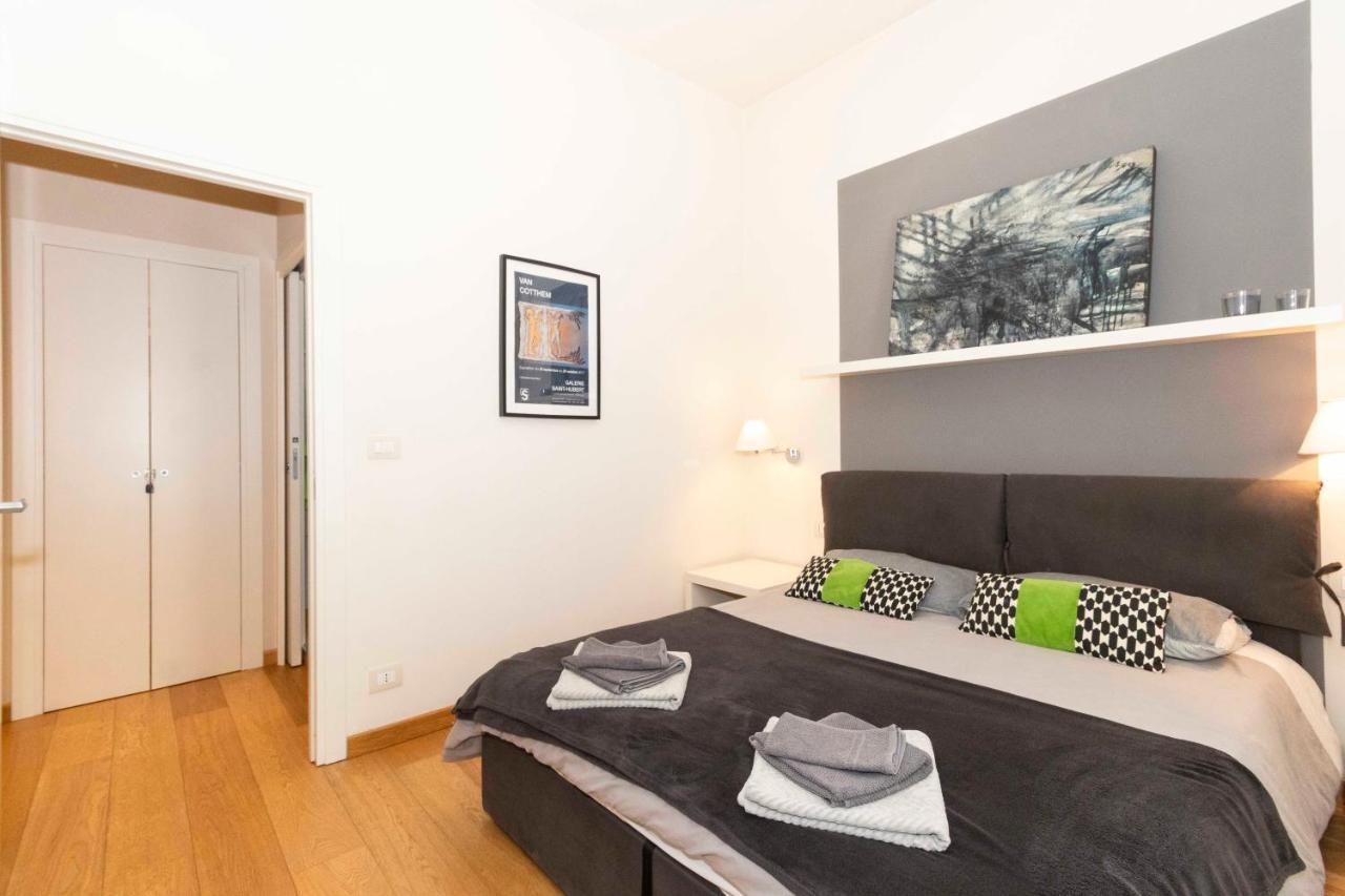 Charming Apartment With Parking! Торино Екстериор снимка